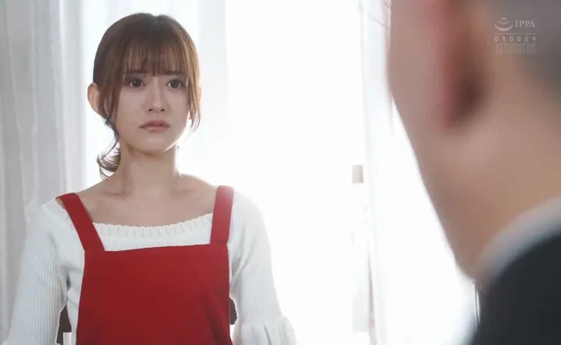 Cô vợ bán thân thanh toán khoản nợ cho chồng suốt một năm mà ông chồng không hề hay biết